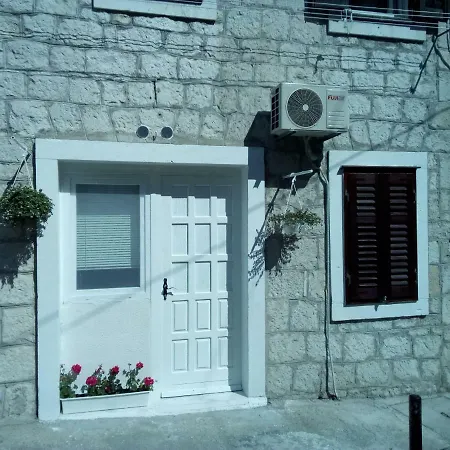 Apartman Dario Apartment *